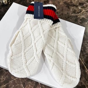 Tommy Hilfiger Knit White/Blue/Red Mittens One Size